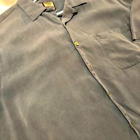 Two Men’s Size Large Tommy Bahama 💯 percent Silk Shirts - Picture 5 of 9